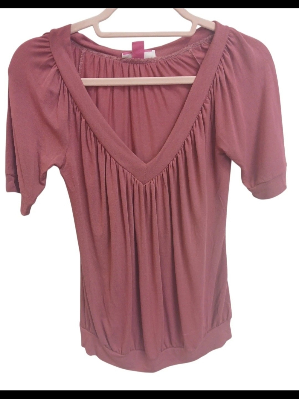 Liz Lange Rose V-Neck Short Sleeve Maternity Top #183